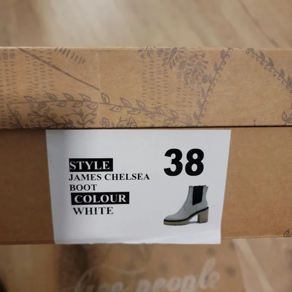 Free People Boots White James Chelsea Lug Sole Chunky Y2K 90s NIB - Picture 10 of 15